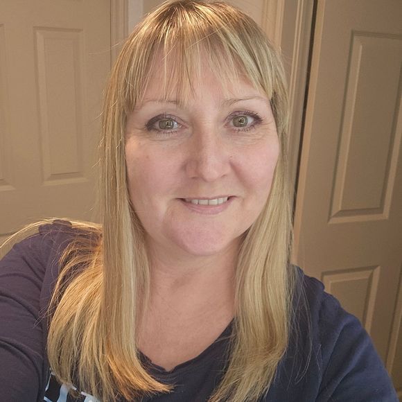 Meet your Posher, Monica - Picture 1 of 1